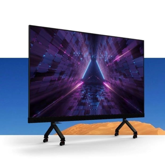 На полу стоит Smart LED Poster Display 800 Nits 108 Inch LED TV Все в одном